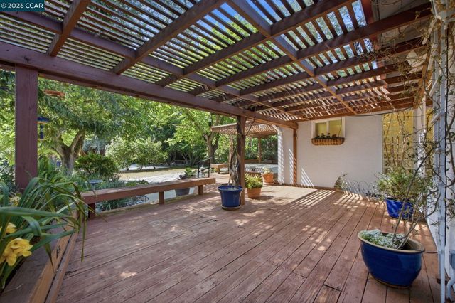 143 Donegal Way, Martinez, CA 94553