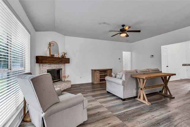 8444 Miami Springs Drive, Fort Worth, TX 76123