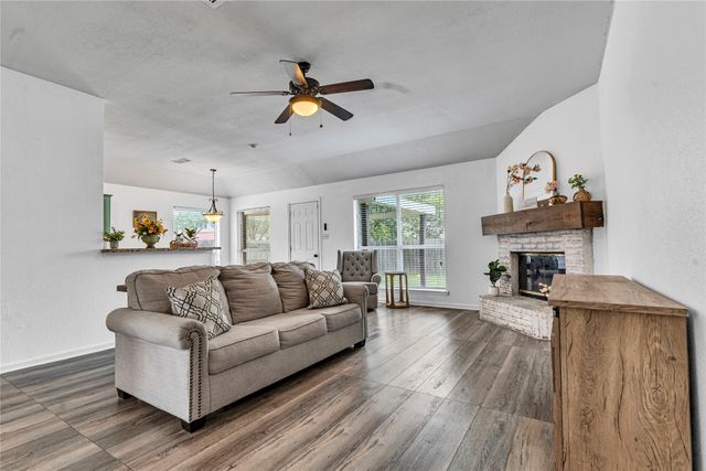 8444 Miami Springs Drive, Fort Worth, TX 76123