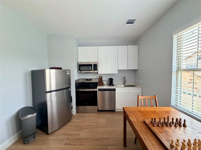 2009 Emma Long ST, Austin, TX 78723