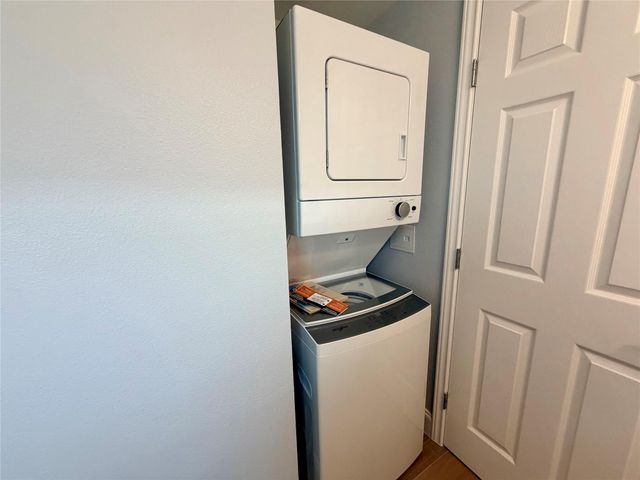 2009 Emma Long ST, Austin, TX 78723