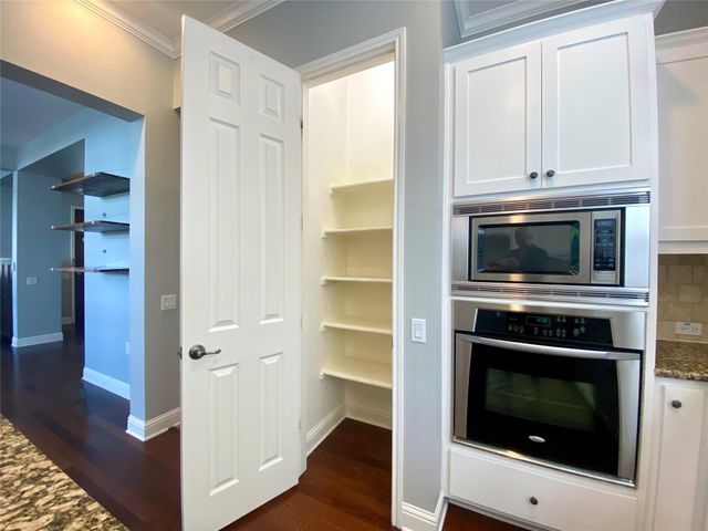 2009 Emma Long ST, Austin, TX 78723
