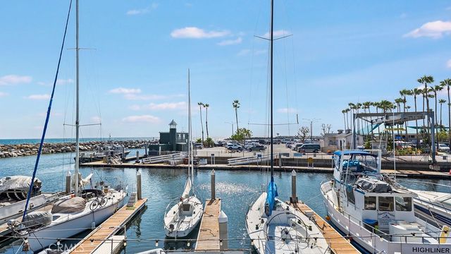 130 The Village 301, Redondo Beach, CA 90277