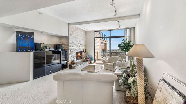 130 The Village 301, Redondo Beach, CA 90277