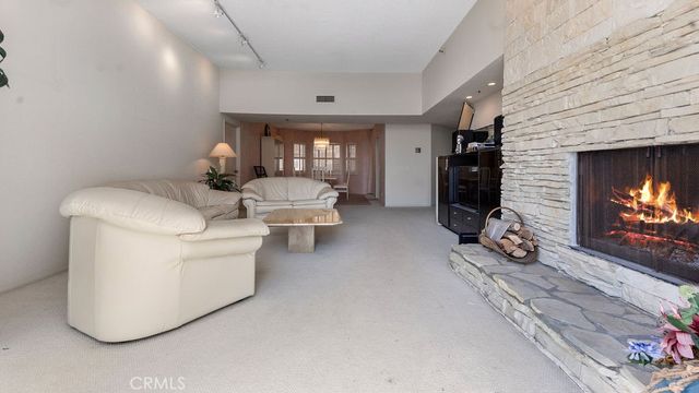 130 The Village 301, Redondo Beach, CA 90277