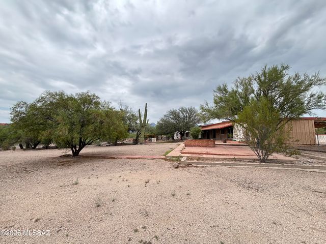 10121 E Catalina Highway, Tucson, AZ 85749