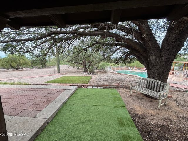 10121 E Catalina Highway, Tucson, AZ 85749