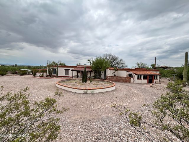 10121 E Catalina Highway, Tucson, AZ 85749