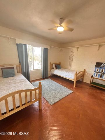 10121 E Catalina Highway, Tucson, AZ 85749