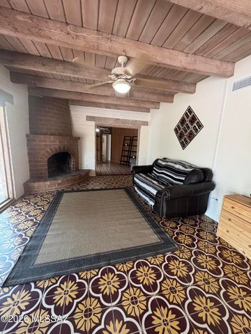 10121 E Catalina Highway, Tucson, AZ 85749