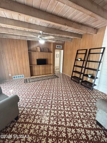 10121 E Catalina Highway, Tucson, AZ 85749