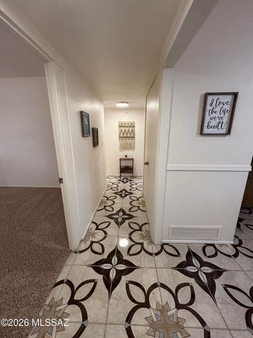 10121 E Catalina Highway, Tucson, AZ 85749