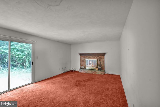 2104 GRING DR, Wyomissing, PA 19610