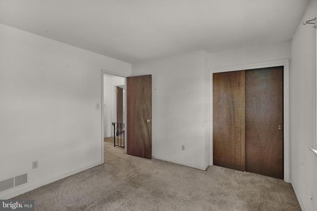 2104 GRING DR, Wyomissing, PA 19610