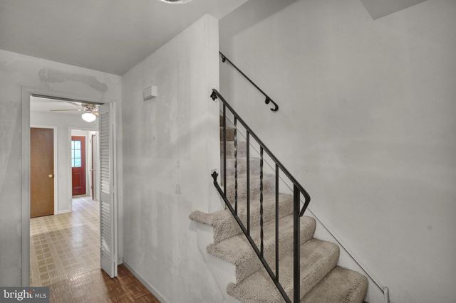 2104 GRING DR, Wyomissing, PA 19610
