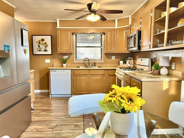 523 N 6th Street, Wood River, IL 62095