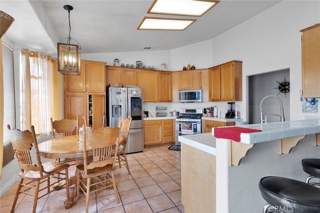13262 Cuyamaca Road, Apple Valley, CA 92308