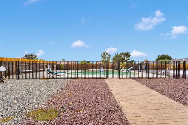 13262 Cuyamaca Road, Apple Valley, CA 92308