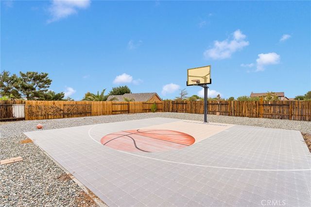 13262 Cuyamaca Road, Apple Valley, CA 92308