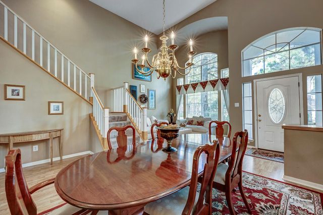 22 S Greywing Place, The Woodlands, TX 77382