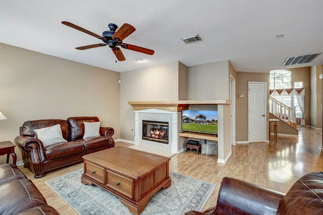 22 S Greywing Place, The Woodlands, TX 77382