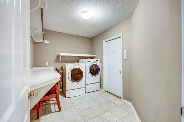 22 S Greywing Place, The Woodlands, TX 77382