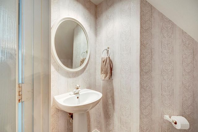 22 S Greywing Place, The Woodlands, TX 77382