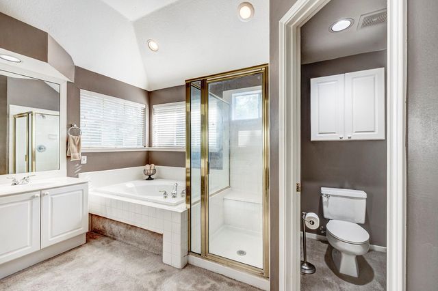 22 S Greywing Place, The Woodlands, TX 77382