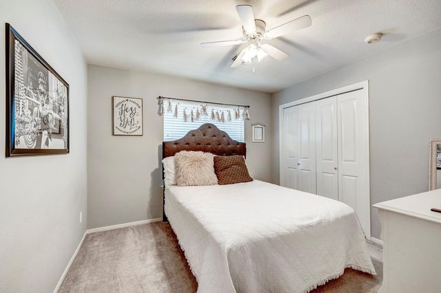 22 S Greywing Place, The Woodlands, TX 77382