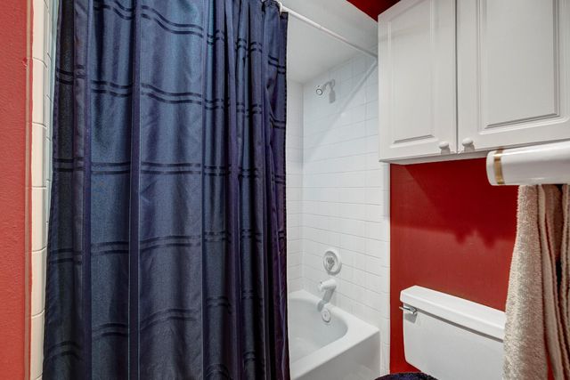 22 S Greywing Place, The Woodlands, TX 77382