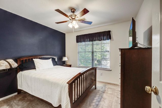 22 S Greywing Place, The Woodlands, TX 77382