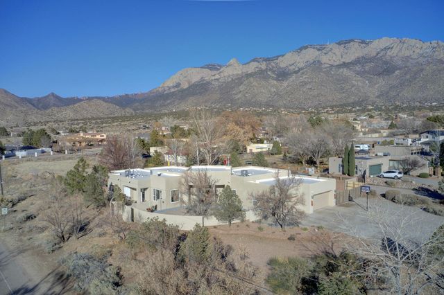 11901 Eagle Rock Avenue NE, Albuquerque, NM 87122