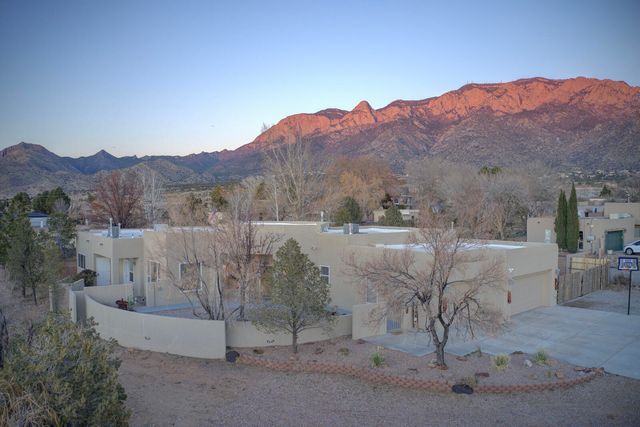 11901 Eagle Rock Avenue NE, Albuquerque, NM 87122