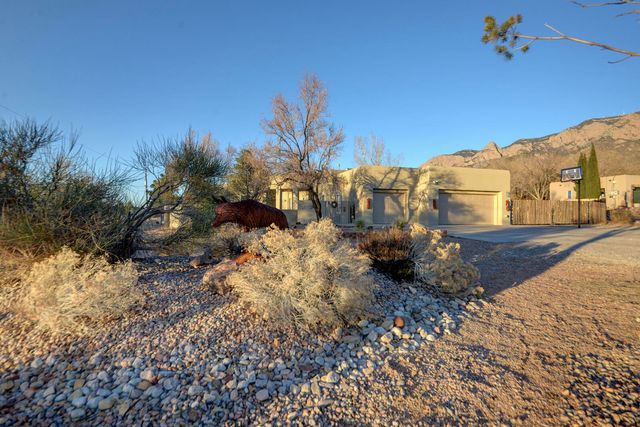 11901 Eagle Rock Avenue NE, Albuquerque, NM 87122