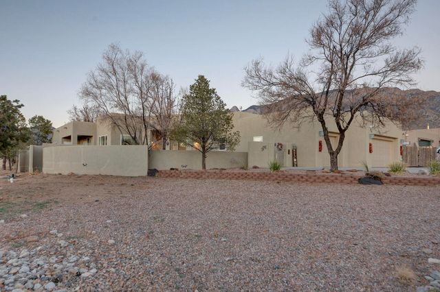 11901 Eagle Rock Avenue NE, Albuquerque, NM 87122