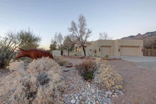 11901 Eagle Rock Avenue NE, Albuquerque, NM 87122