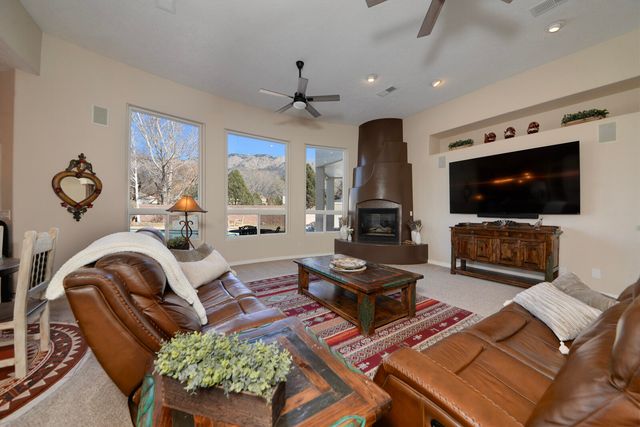 11901 Eagle Rock Avenue NE, Albuquerque, NM 87122