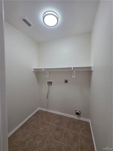 1610 Enterprise Street, Edinburg, TX 78541
