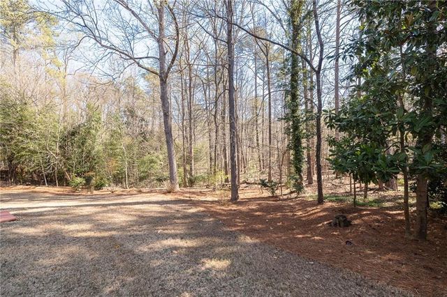 9495 River Lake Drive, Roswell, GA 30075