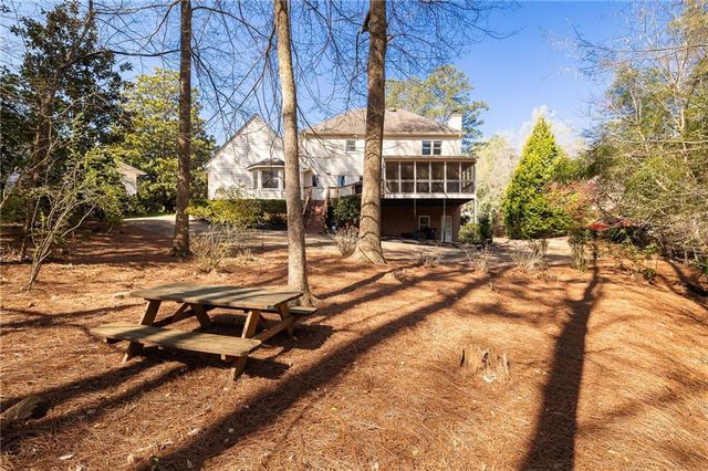 9495 River Lake Drive, Roswell, GA 30075