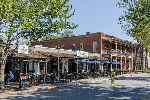 9495 River Lake Drive, Roswell, GA 30075