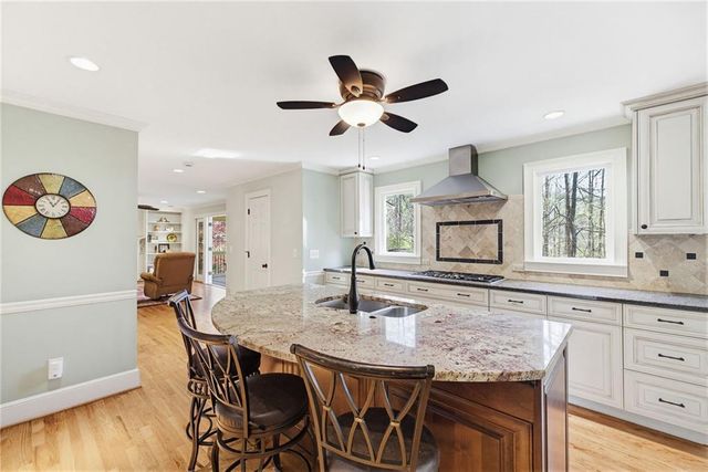 9495 River Lake Drive, Roswell, GA 30075