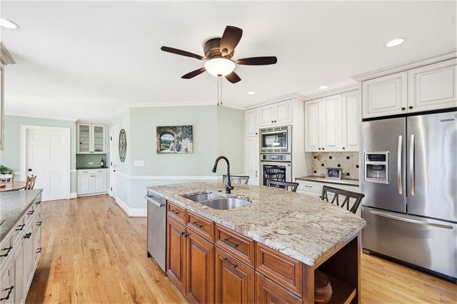 9495 River Lake Drive, Roswell, GA 30075