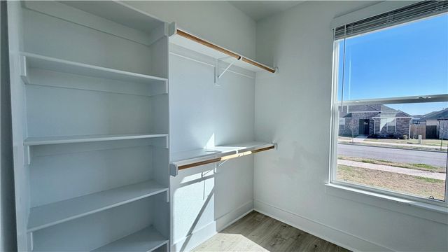 4816 Sturgeon Street, Fayetteville, AR 72704