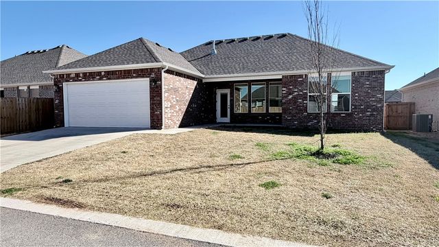 4816 Sturgeon Street, Fayetteville, AR 72704