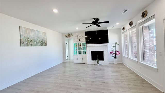 4816 Sturgeon Street, Fayetteville, AR 72704