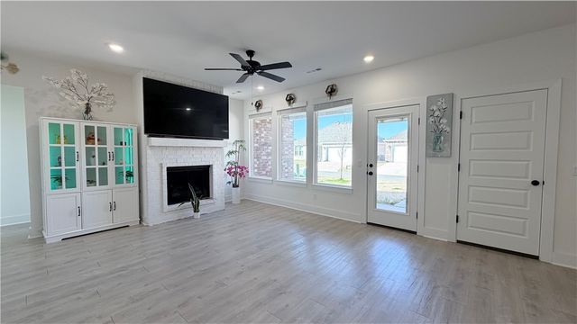 4816 Sturgeon Street, Fayetteville, AR 72704