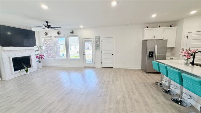 4816 Sturgeon Street, Fayetteville, AR 72704