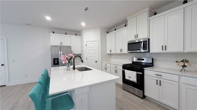 4816 Sturgeon Street, Fayetteville, AR 72704