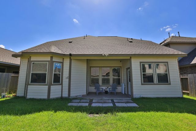 21024 Bracer Street, Kingwood, TX 77339